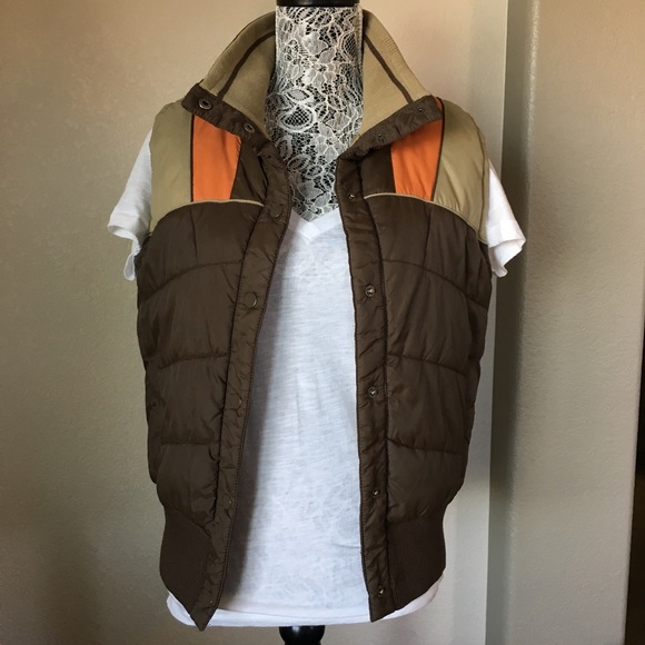 Limelight Jackets & Blazers - Limelight Vintage Style Puffy Vest